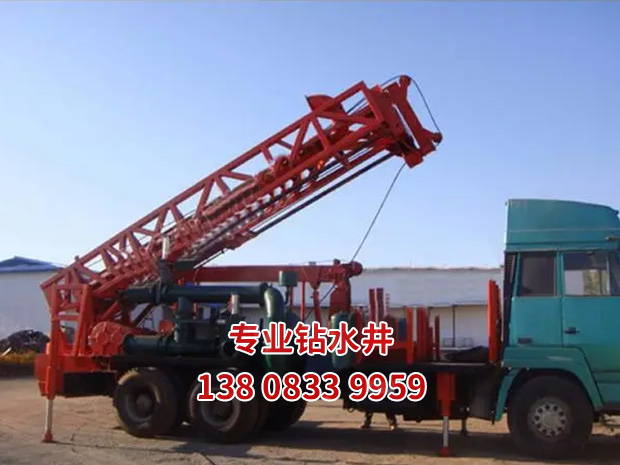 重庆铜梁打水井：地下80米深井解燃眉之急，20口井灌溉千亩果园